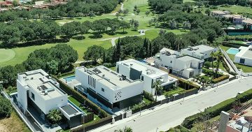 STILLSCHWEIGENDE AKZEPTANZ DER URBANISIERUNG DURCH DIE GEMEINDEN