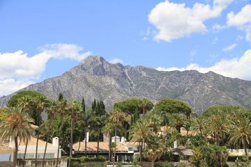 WHY AMERICANS ARE INVESTING IN MARBELLA