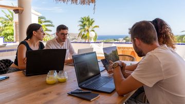 VERGELIJKING LOON VLAANDEREN MET ANDALUSIË 