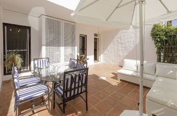 Gelijkvloers appartement in La Maestranza, Nueva Andalucia Wederverkoop Costa Del Sol