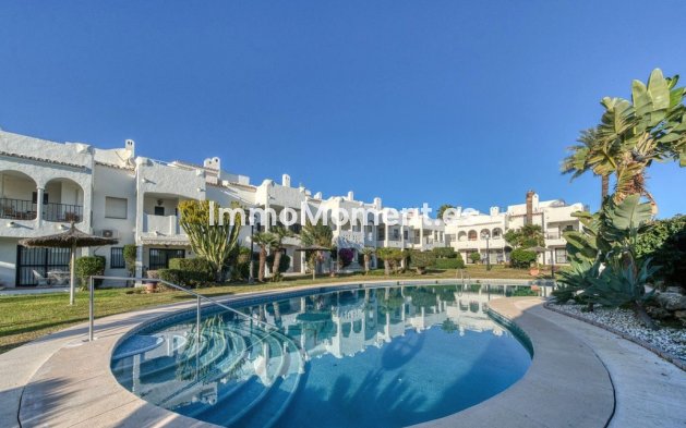 Adosado - Reventa - Estepona  - Bel Air