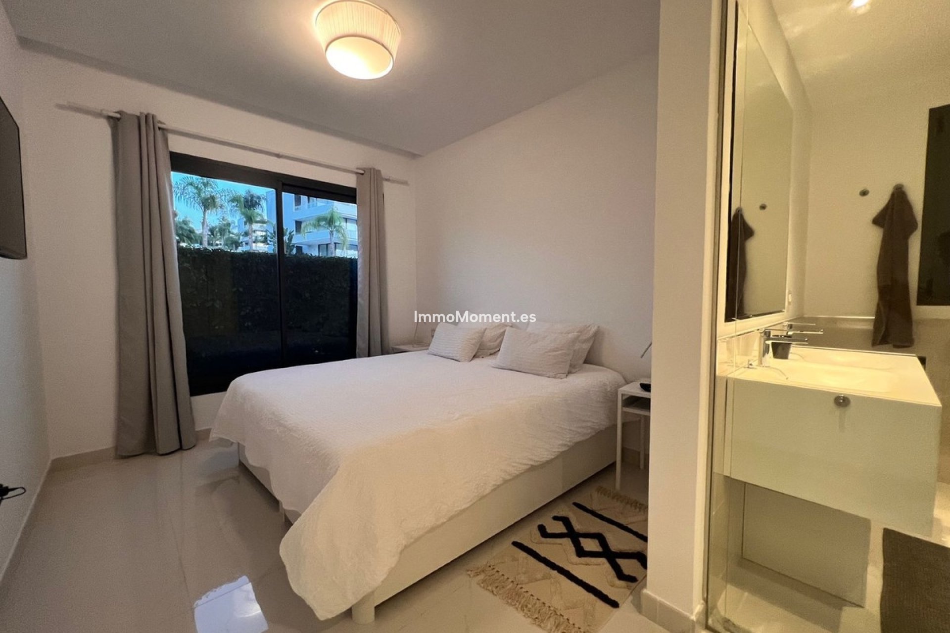 Alquiler a corto plazo - Apartamento - Estepona  - Atalaya