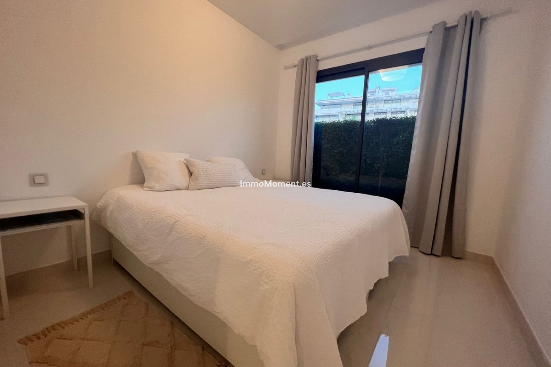 Alquiler a corto plazo - Apartamento - Estepona  - Atalaya