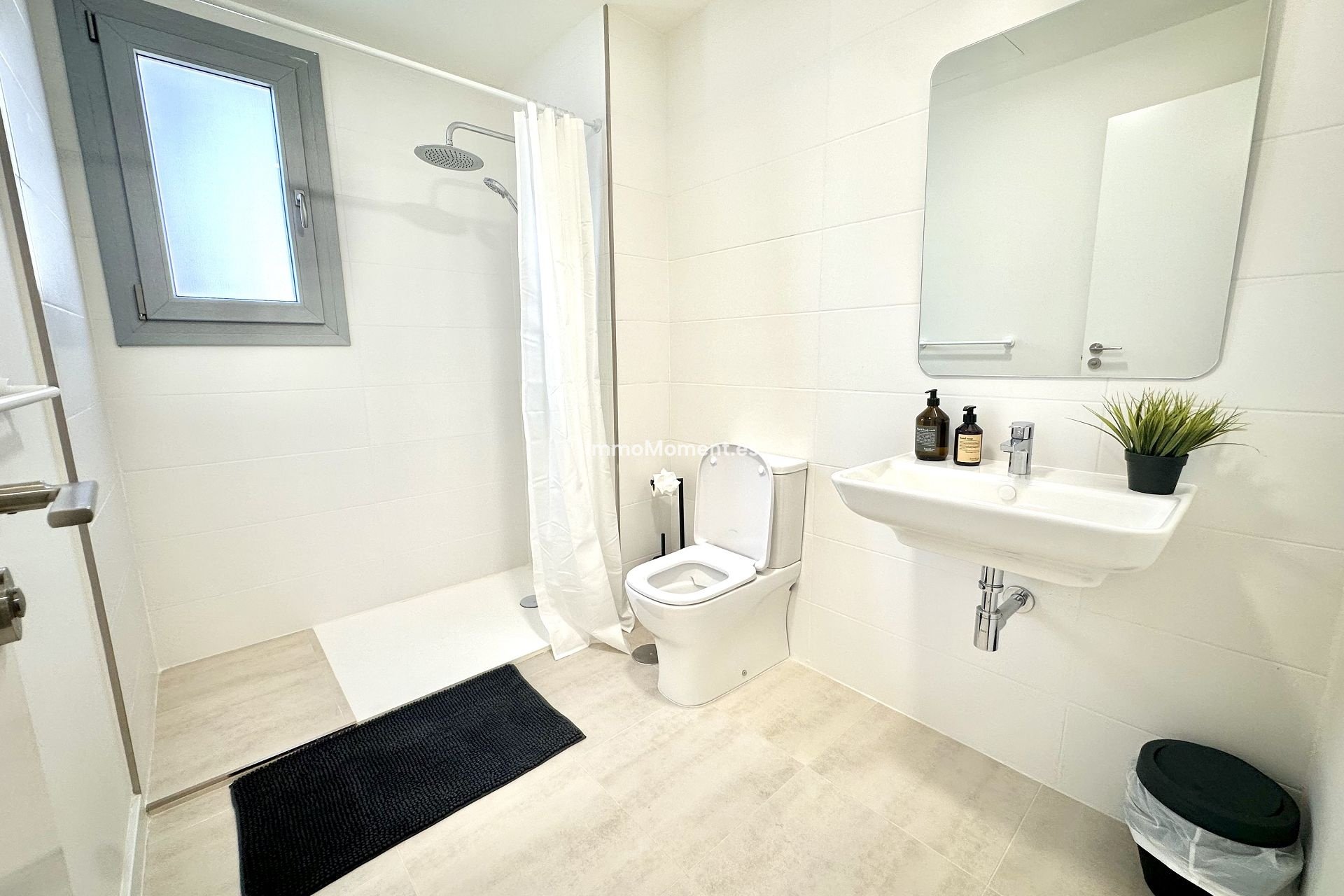 Alquiler a corto plazo - Apartamento - Estepona  - Valle Romano