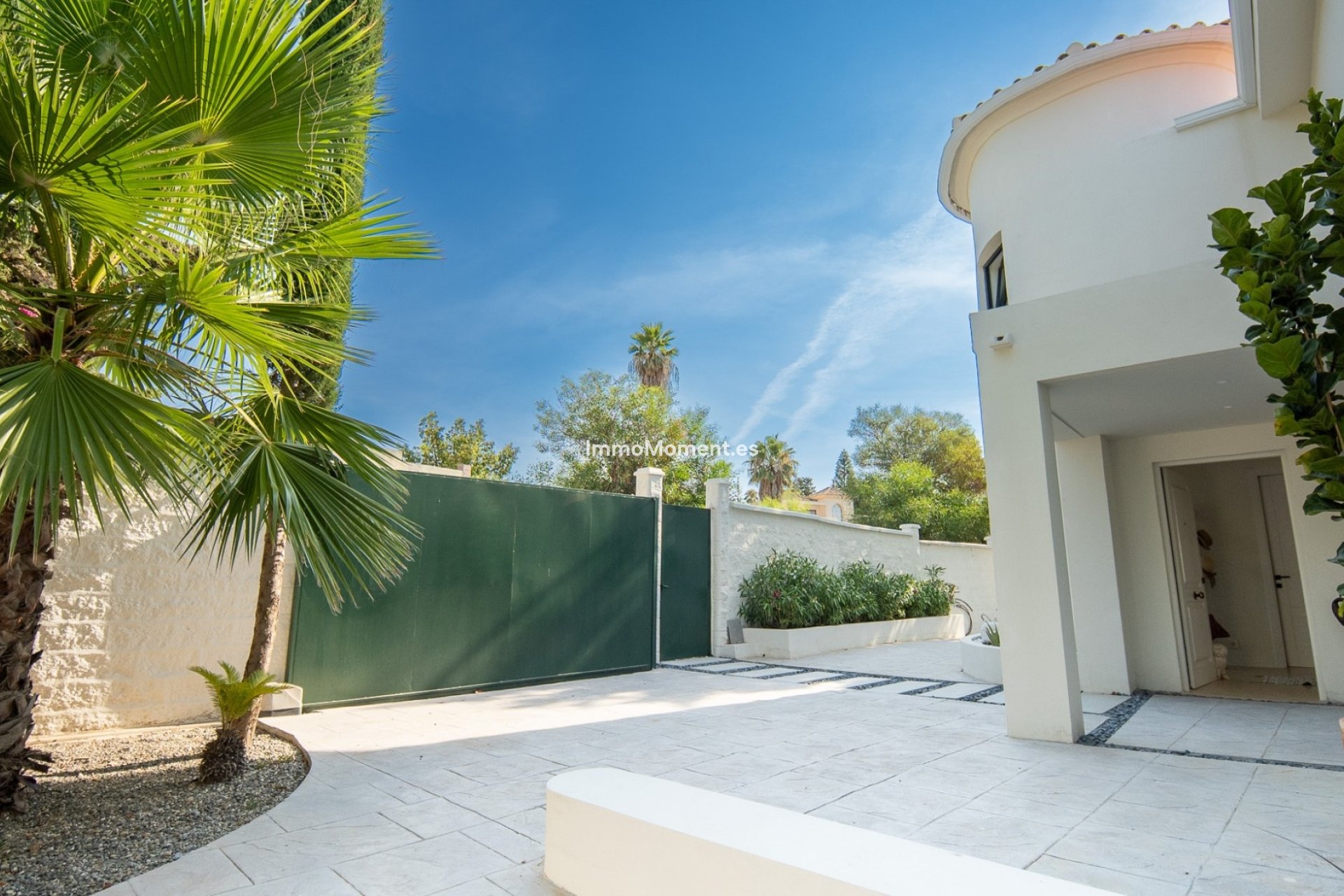 Alquiler a corto plazo - Villa independiente - Estepona  - El Padron