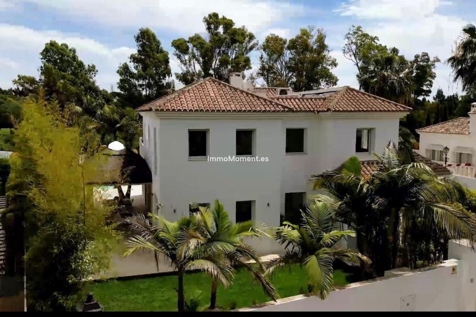 Alquiler a corto plazo - Villa independiente - Marbella - Guadalmina Baja
