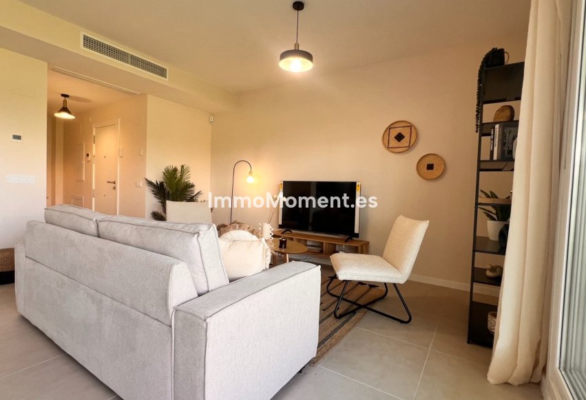 Alquiler a largo plazo - Apartamento - Estepona  - Cancelada