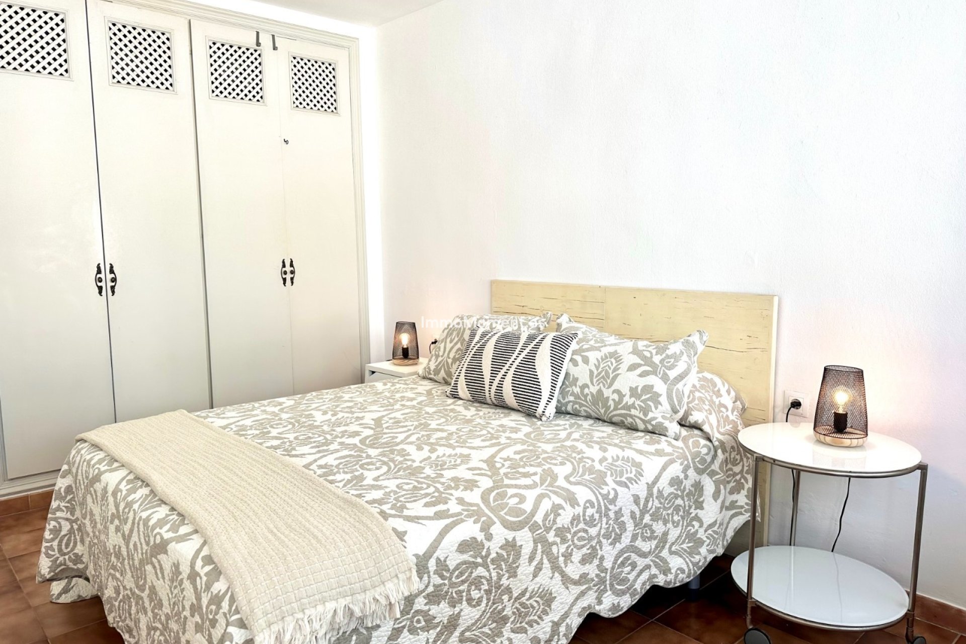 Alquiler a largo plazo - Apartamento - Estepona  - Estepona Centro