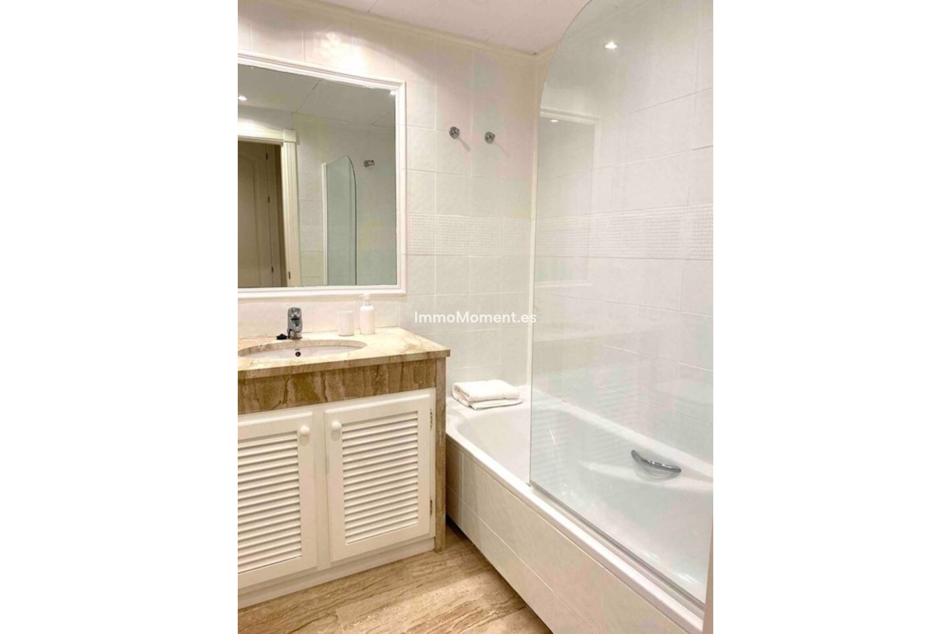 Alquiler a largo plazo - Apartamento - Marbella - Guadalmina Baja