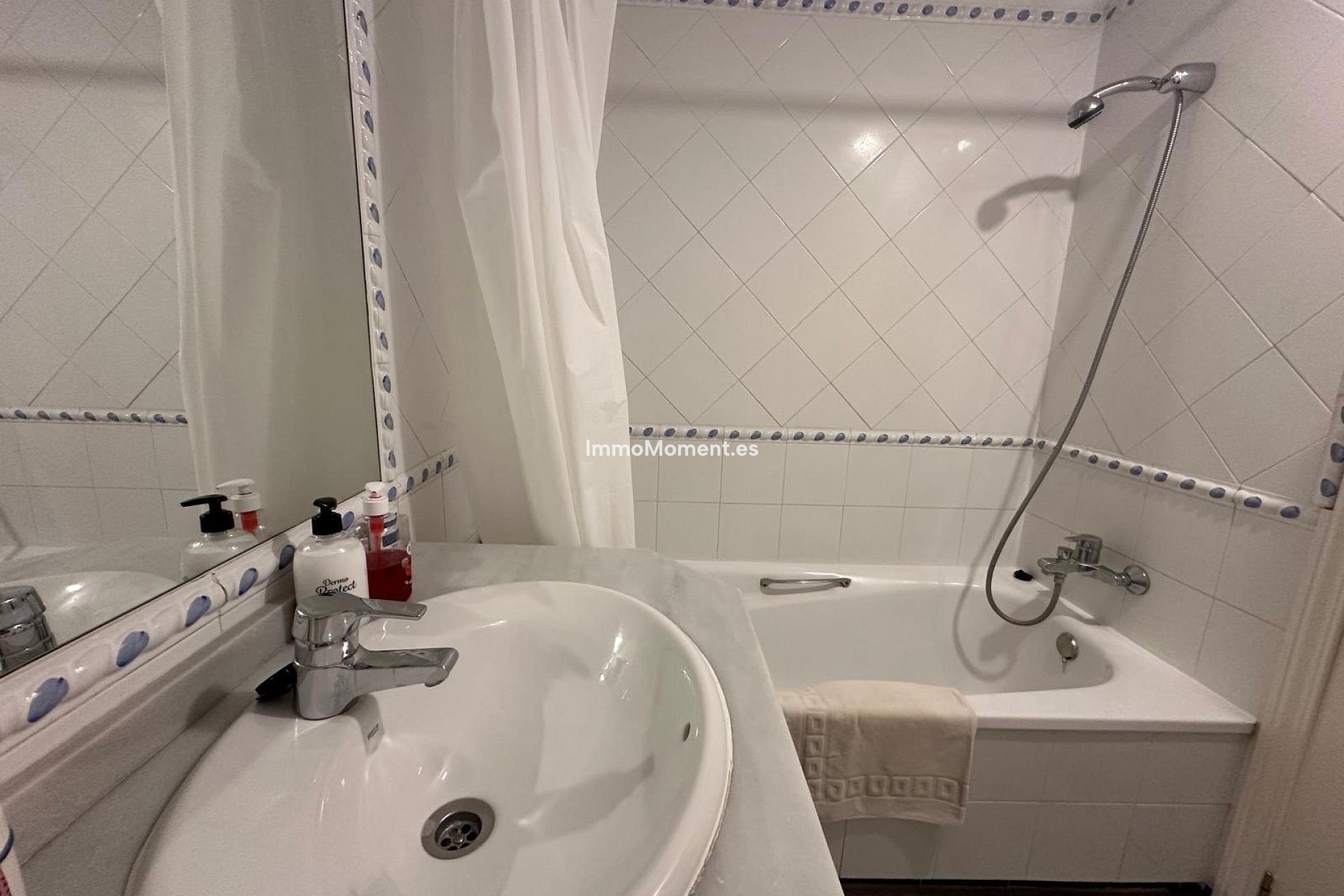 Alquiler a largo plazo - Apartamento - Marbella - Guadalmina Baja