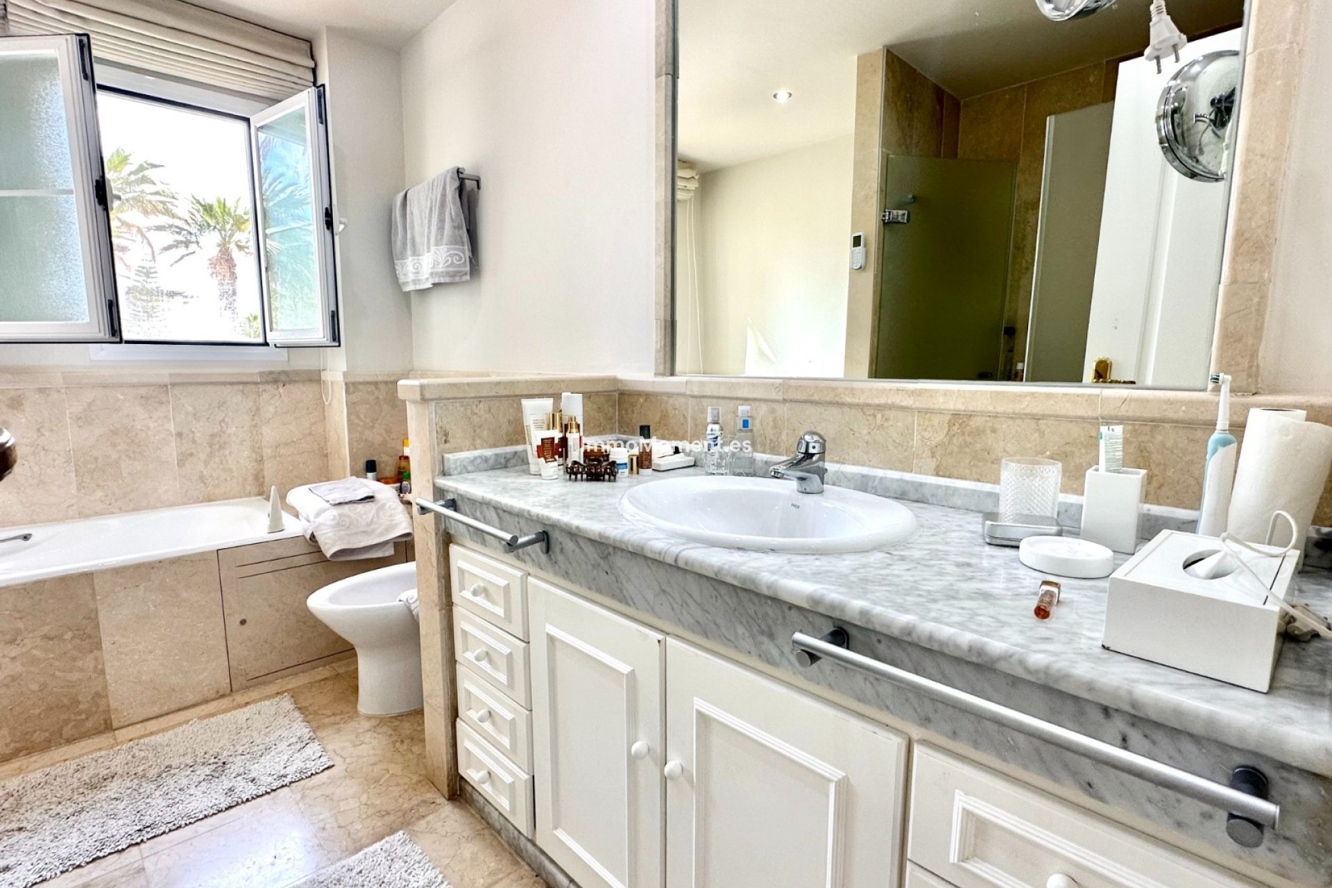 Alquiler a largo plazo - Apartamento - San Pedro de Alcántara