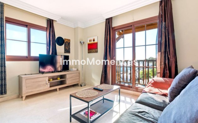 Apartamento - Reventa - Estepona  - Atalaya