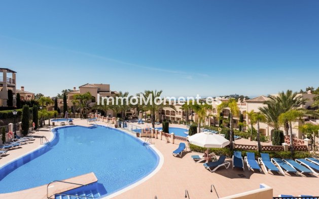 Apartamento - Reventa - Estepona  - Atalaya
