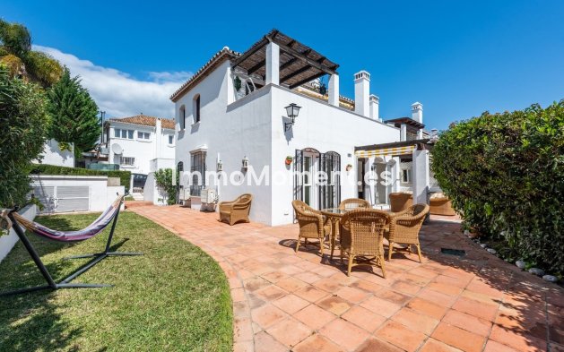 Apartamento - Reventa - Estepona  - Benamara