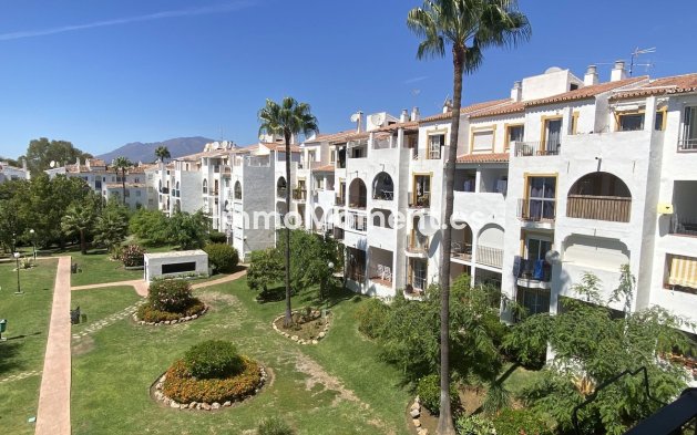 Apartamento - Reventa - Estepona  - Diana Park