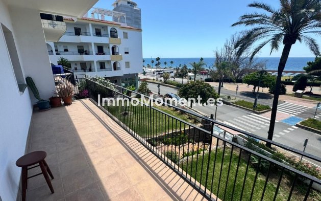 Apartamento - Reventa - Estepona  - Estepona Centro