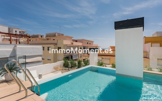 Apartamento - Reventa - Estepona  - Estepona Centro