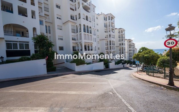 Apartamento - Reventa - Estepona  - Estepona Centro