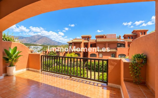 Apartamento - Reventa - Estepona  - Estepona Centro