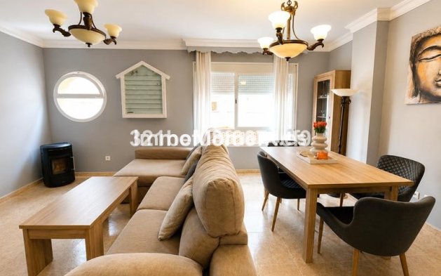 Apartamento - Reventa - Estepona  - Estepona Centro