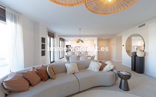 Apartamento - Reventa - Estepona  - Estepona Centro