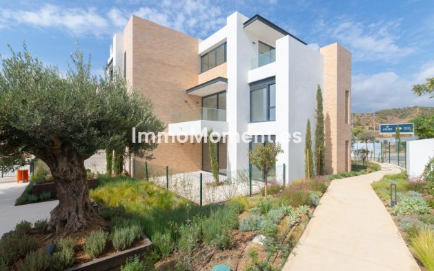 Apartamento - Reventa - Estepona  - Estepona Centro