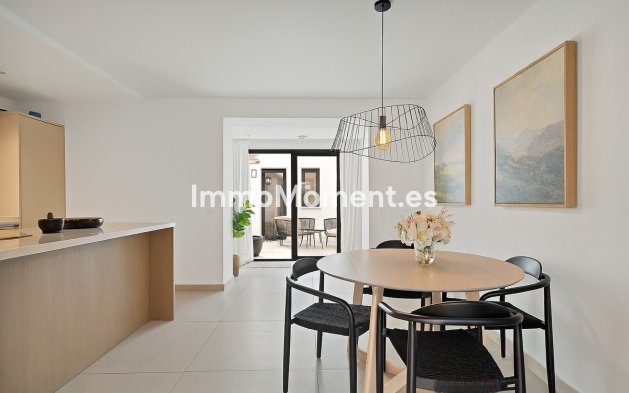 Apartamento - Reventa - Estepona  - Estepona Centro