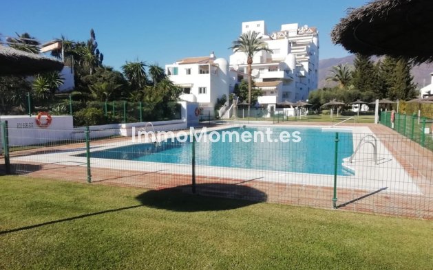 Apartamento - Reventa - Estepona  - Estepona Centro