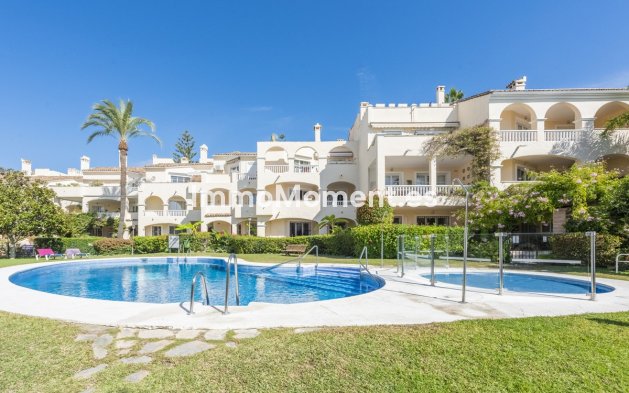 Apartamento - Reventa - Estepona  - Estepona Centro
