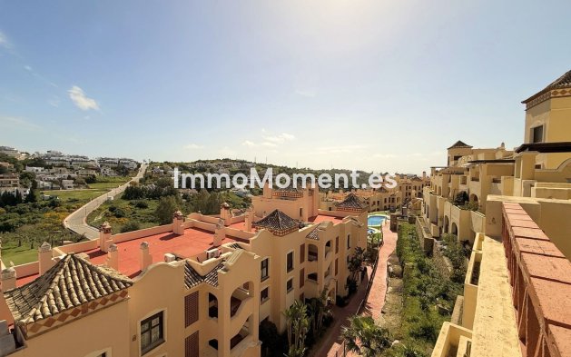 Apartamento - Reventa - Estepona  - Estepona Centro
