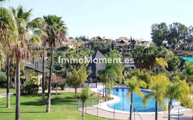Apartamento - Reventa - Estepona  - Estepona Centro