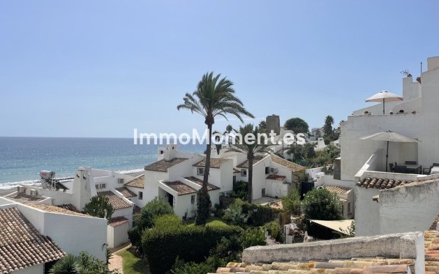 Apartamento - Reventa - Estepona  - Estepona Centro