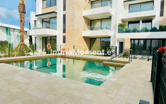 Apartamento - Reventa - Estepona  - Estepona Centro