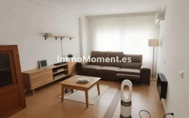 Apartamento - Reventa - Estepona  - Estepona Centro