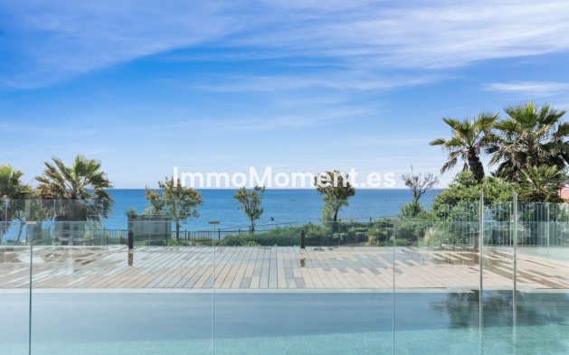 Apartamento - Reventa - Estepona  - Estepona Centro