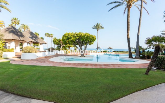 Apartamento - Reventa - Estepona  - Estepona Centro