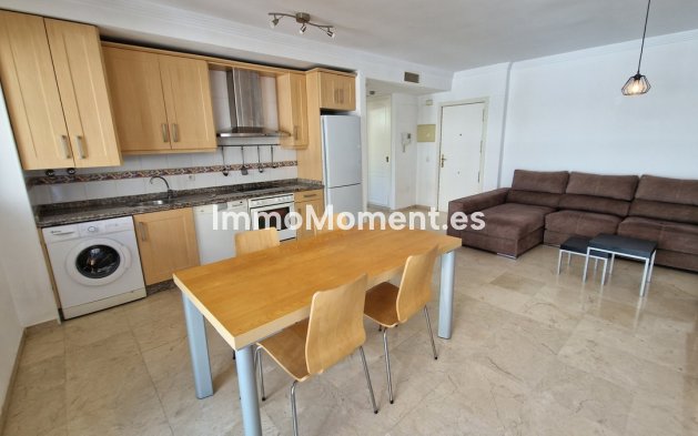 Apartamento - Reventa - Estepona  - Estepona Centro