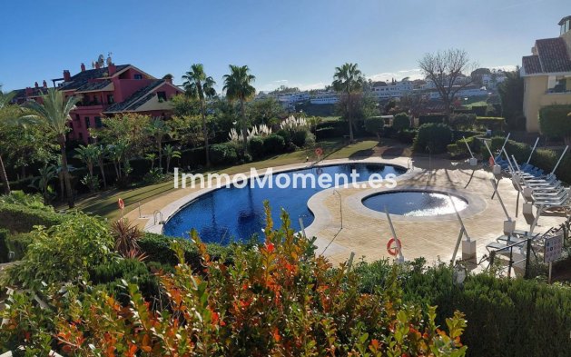 Apartamento - Reventa - Estepona  - Estepona Centro