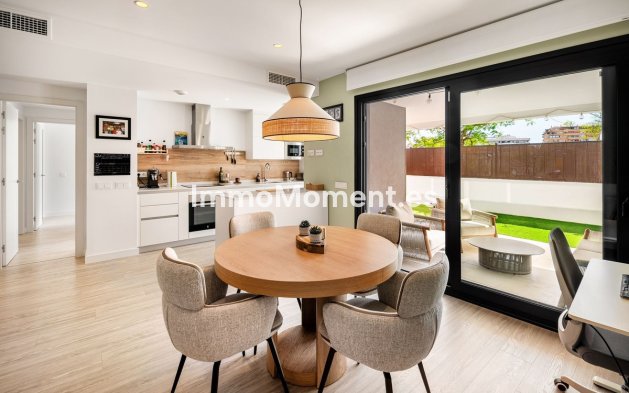 Apartamento - Reventa - Estepona  - Estepona Centro