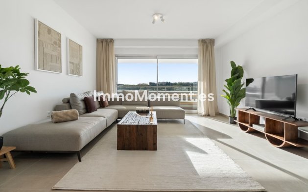 Apartamento - Reventa - Estepona  - Estepona Centro