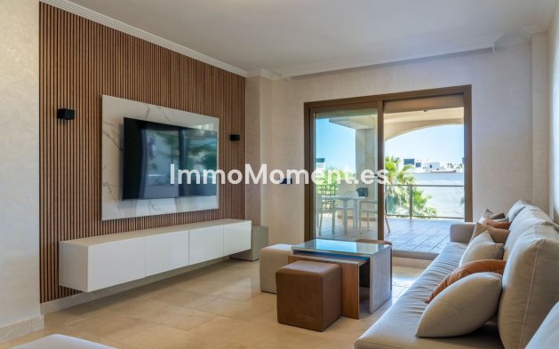 Apartamento - Reventa - Estepona  - Estepona Centro