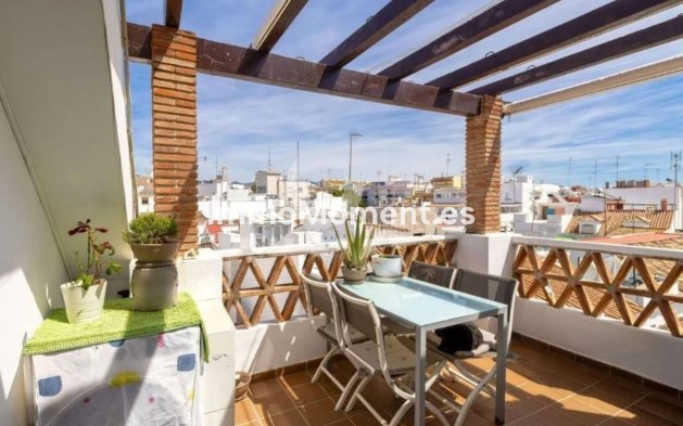 Apartamento - Reventa - Estepona  - Estepona Centro