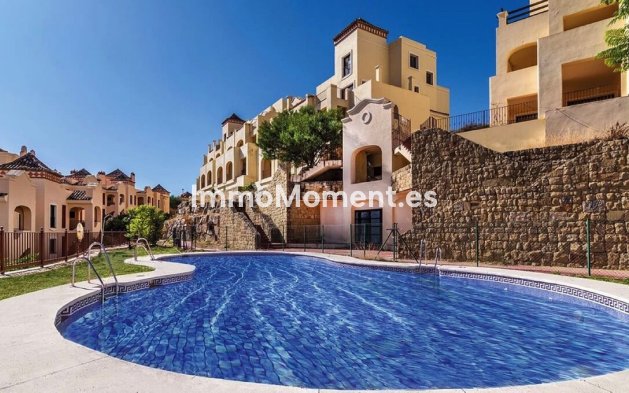 Apartamento - Reventa - Estepona  - Valle Romano