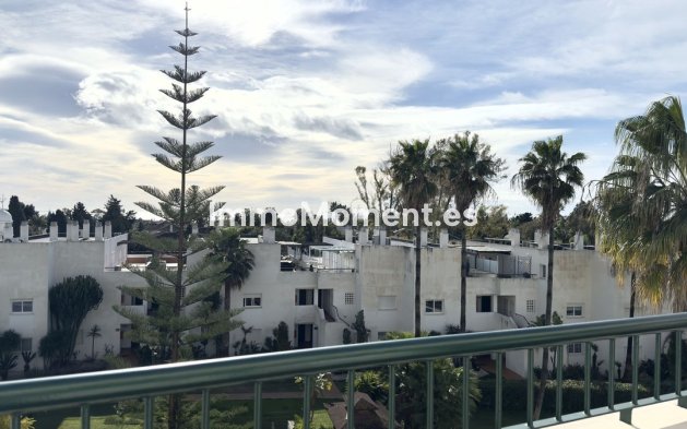 Apartamento - Reventa - Marbella - Guadalmina Baja