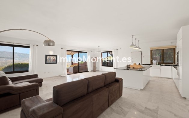 Apartamento - Reventa - Marbella - La Mairena