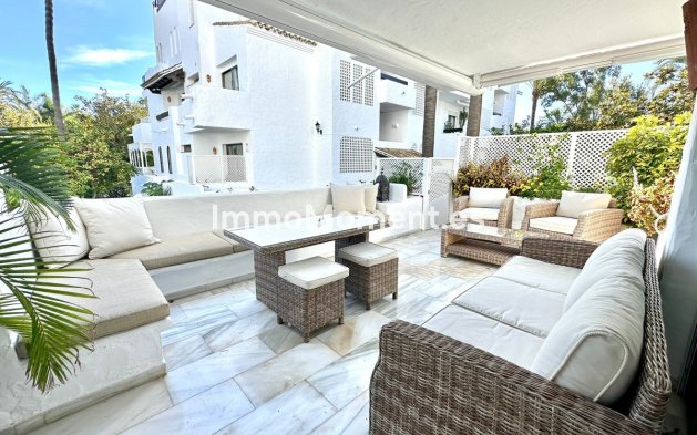 Apartment - Alquiler a largo plazo - Marbella - Puerto Banús
