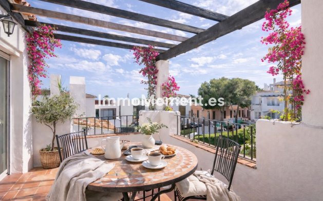 Apartment - Resale - El Paraiso - New Golden Mile