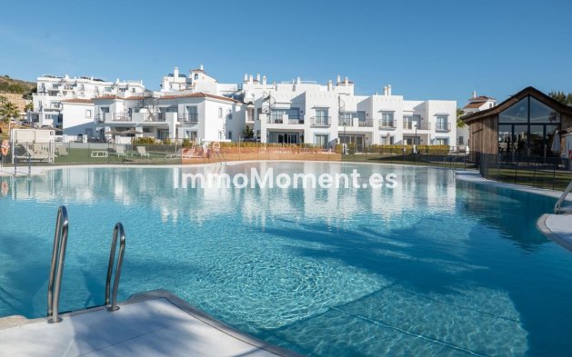 Apartment - Resale - El Paraiso - New Golden Mile