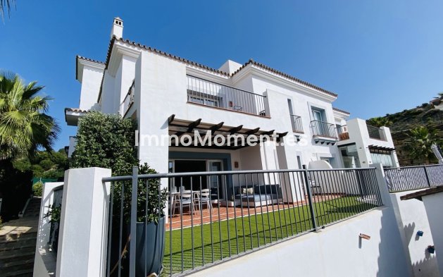 Apartment - Resale - El Paraiso - New Golden Mile