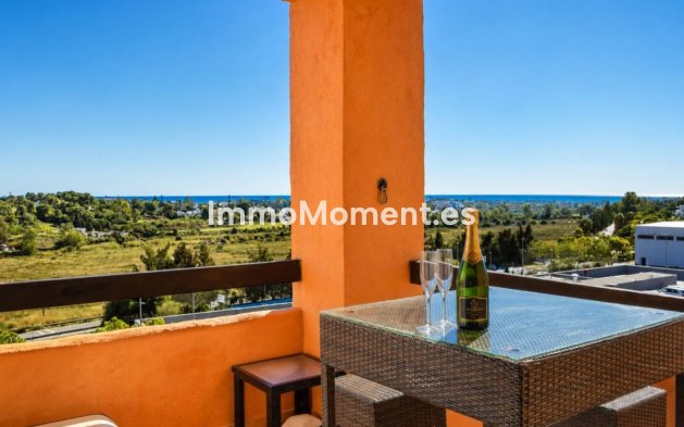 Apartment - Resale - Estepona - Atalaya